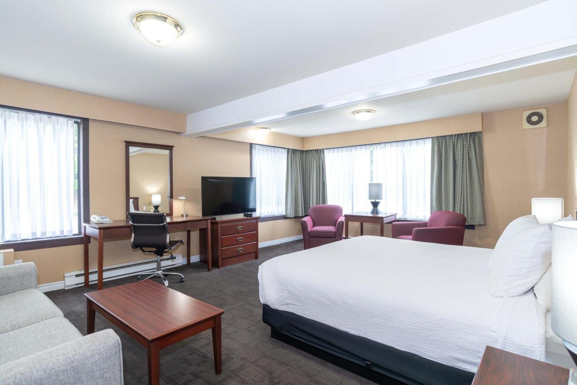 Sandman Hotel Касългар Екстериор снимка