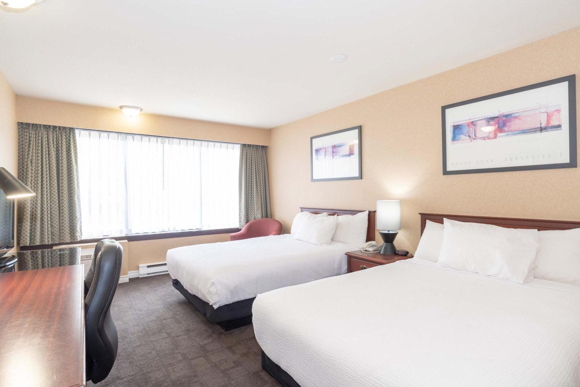Sandman Hotel Касългар Екстериор снимка