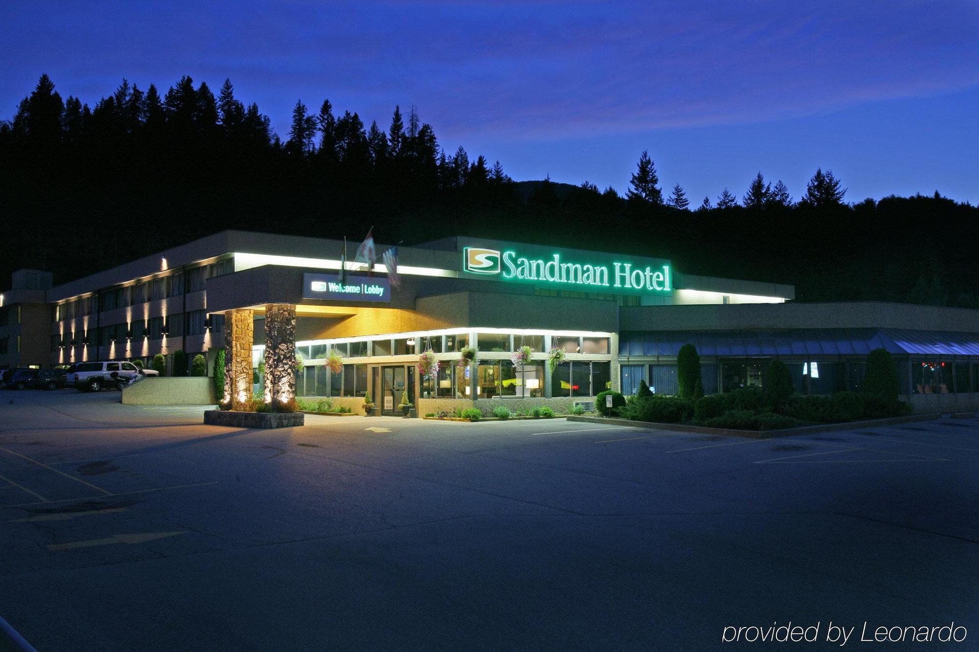 Sandman Hotel Касългар Екстериор снимка