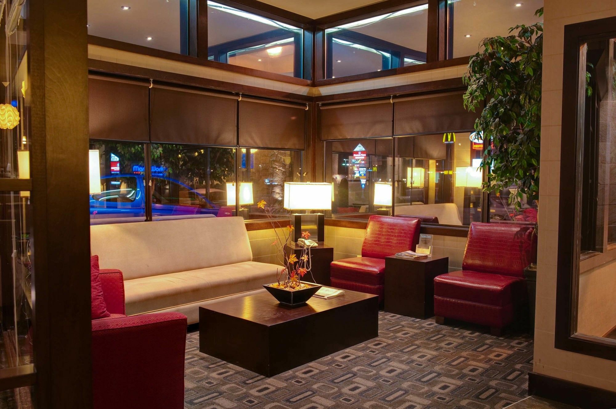 Sandman Hotel Касългар Екстериор снимка